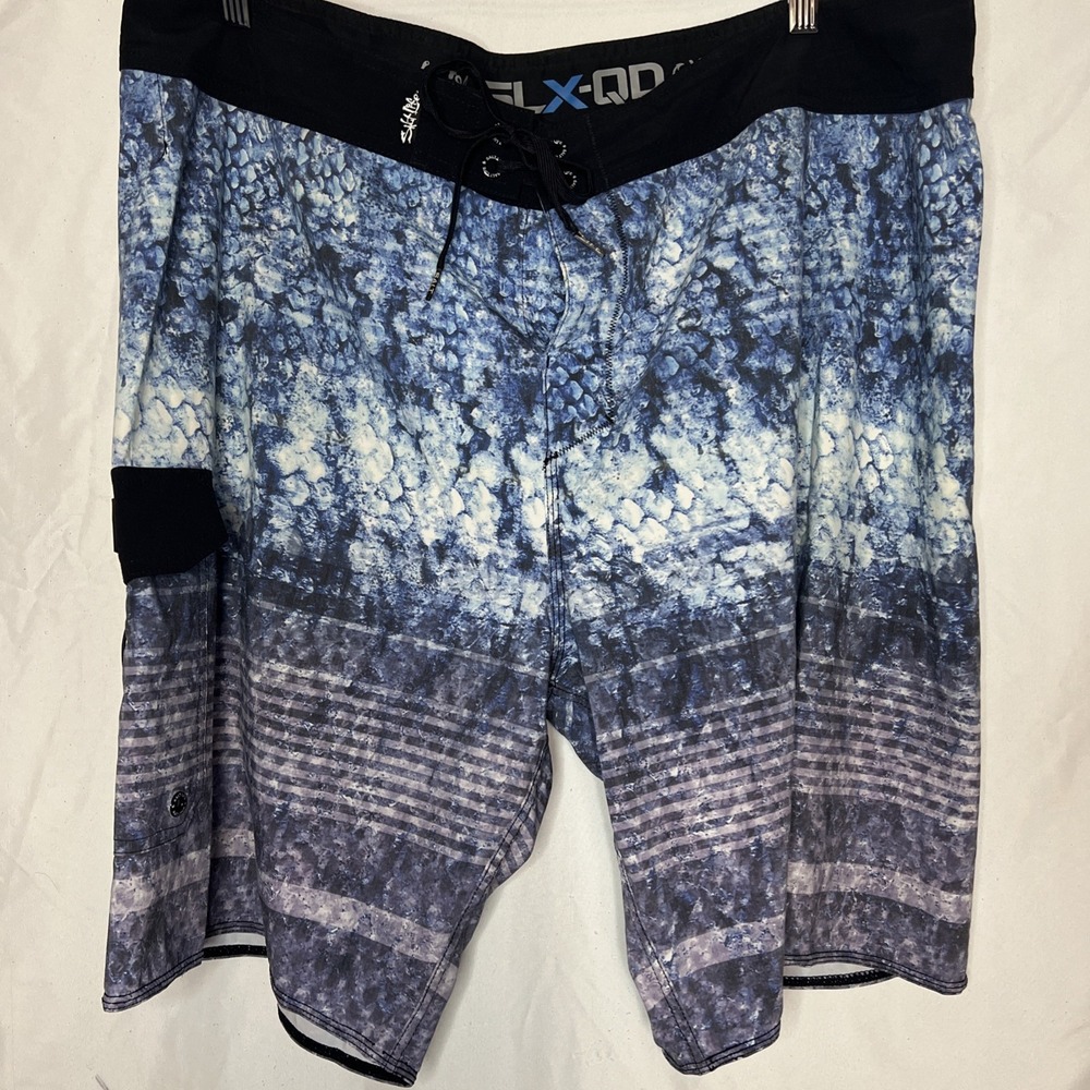 Salt Life SLX-QD Vapor Stretch Board Shorts Mens 38 Colorful Abstract Swim